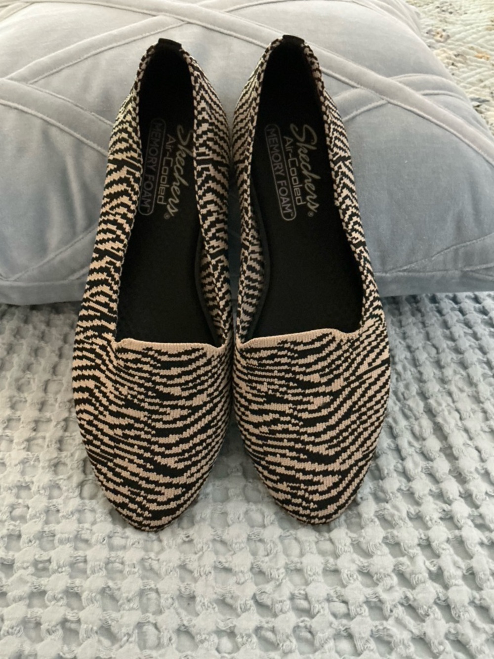 Skechers Black & Cream Slip-On Woven Flats
